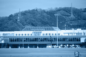 松山空港について